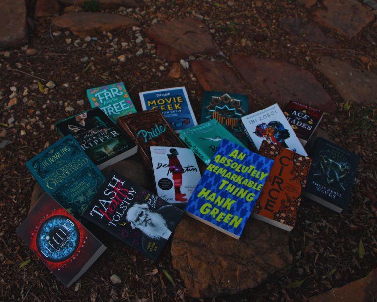 BARGAIN BOOKS WAREHOUSE SALE // you need to come to book heaven Ruby